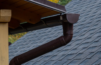 holder gutter drainage system on the roof